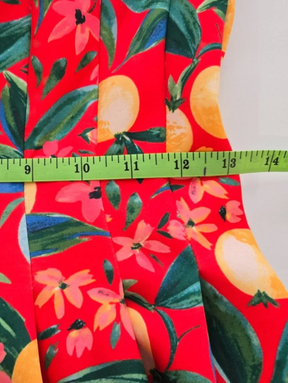 NWOT Vincent Camuto Halter Fit & Flare Scuba Crepe Fruit/Floral Print Size 8 - Picture 10 of 11